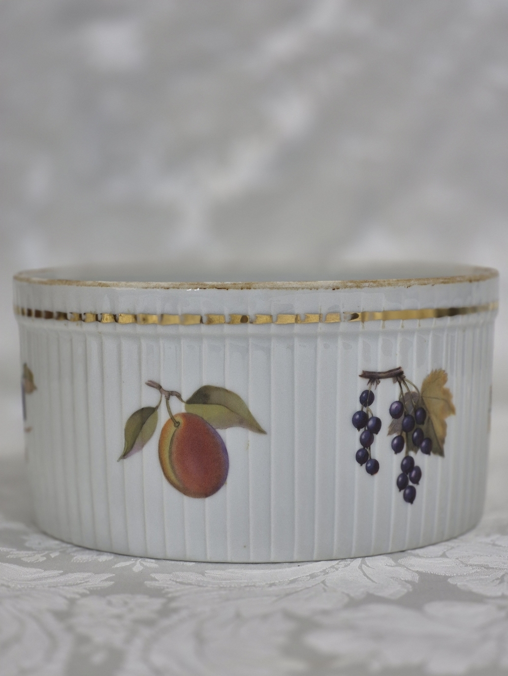 Royal Worcester Evesham Oven Safe Dish. Made In England.